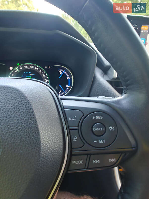 Внедорожник / Кроссовер Toyota RAV4 2021 в Киеве фото 25 Внедорожник / Кроссовер Toyota RAV4 2021 в Киеве