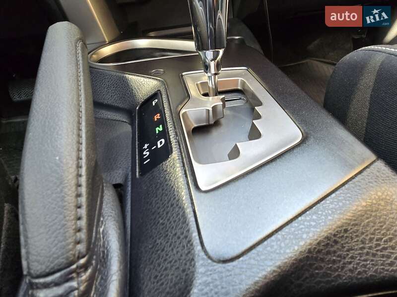 Внедорожник / Кроссовер Toyota RAV4 2017 в Киеве фото 39 Внедорожник / Кроссовер Toyota RAV4 2017 в Киеве