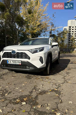 Внедорожник / Кроссовер Toyota RAV4 2024 в Киеве