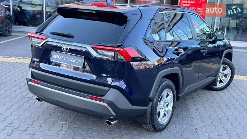 Внедорожник / Кроссовер Toyota RAV4 2019 в Ивано-Франковске