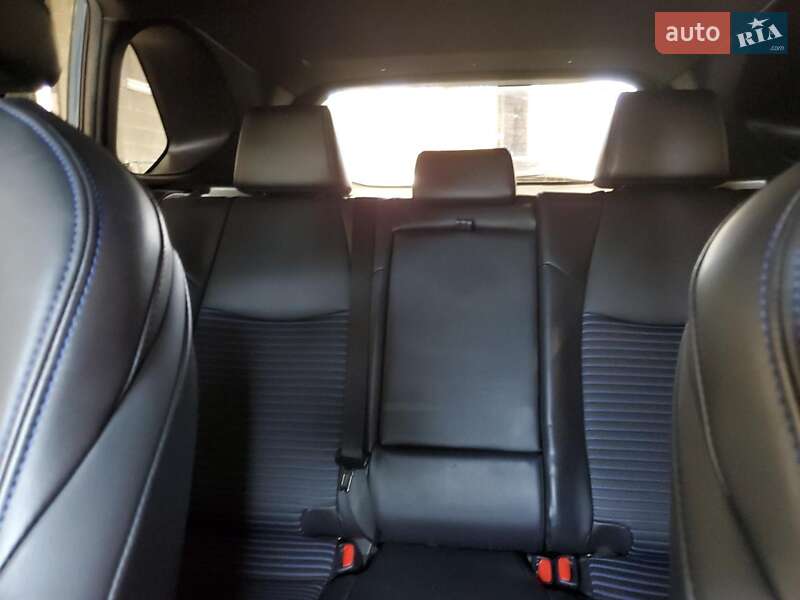 Позашляховик / Кросовер Toyota RAV4 2022 в Києві