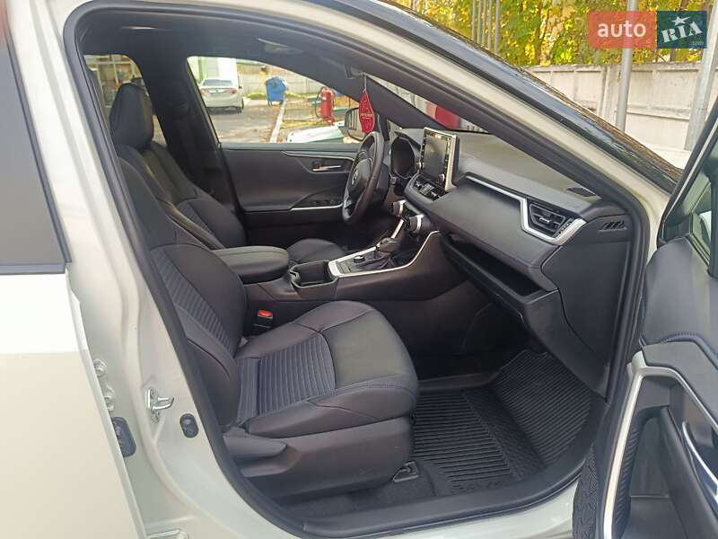 Внедорожник / Кроссовер Toyota RAV4 2022 в Одессе фото 29 Внедорожник / Кроссовер Toyota RAV4 2022 в Одессе