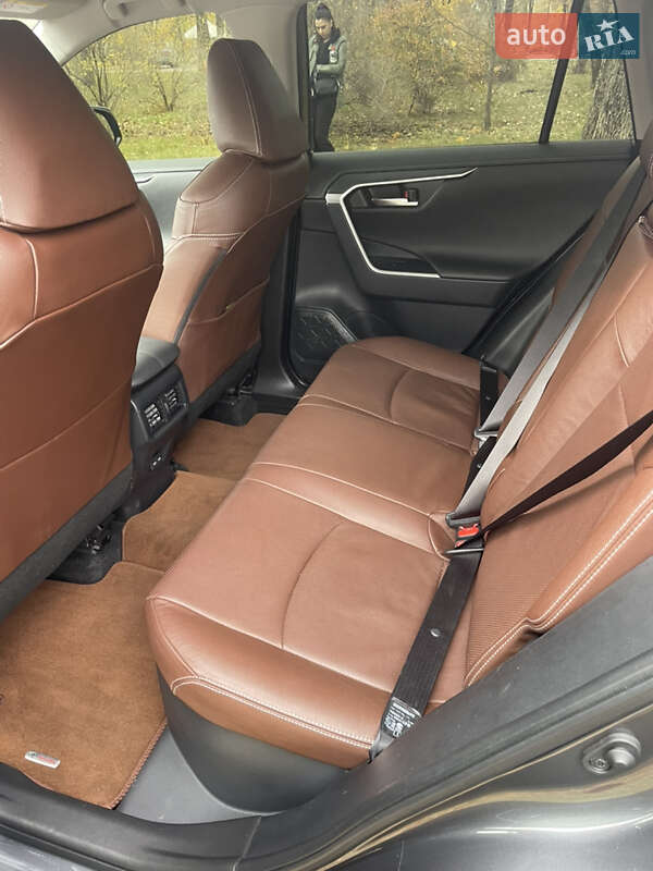 Позашляховик / Кросовер Toyota RAV4 2023 в Кропивницькому фото 11 Позашляховик / Кросовер Toyota RAV4 2023 в Кропивницькому