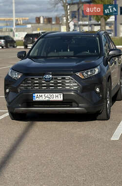 Внедорожник / Кроссовер Toyota RAV4 2024 в Житомире