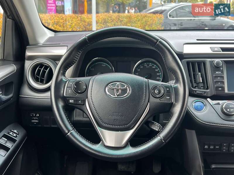 Внедорожник / Кроссовер Toyota RAV4 2016 в Киеве фото 22 Внедорожник / Кроссовер Toyota RAV4 2016 в Киеве