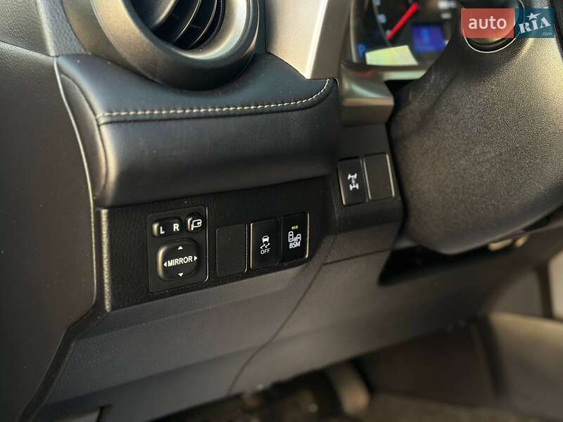 Внедорожник / Кроссовер Toyota RAV4 2013 в Одессе фото 9 Внедорожник / Кроссовер Toyota RAV4 2013 в Одессе