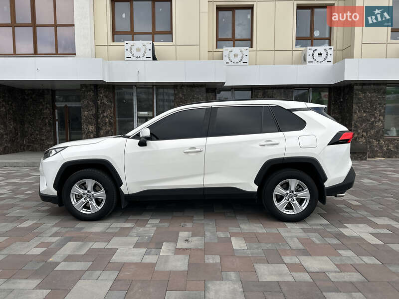 Внедорожник / Кроссовер Toyota RAV4 2019 в Черкассах фото 3 Внедорожник / Кроссовер Toyota RAV4 2019 в Черкассах