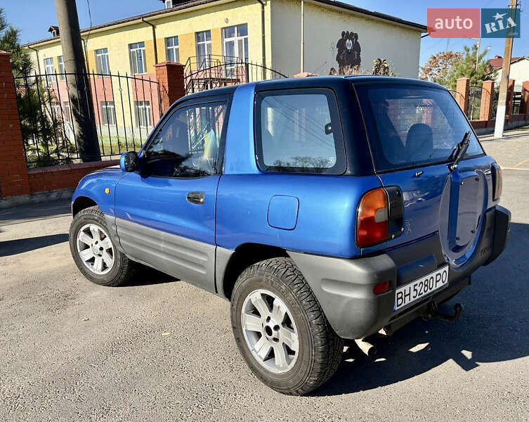 Позашляховик / Кросовер Toyota RAV4 1995 в Одесі