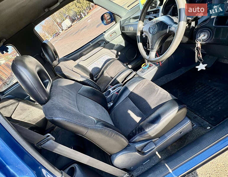 Позашляховик / Кросовер Toyota RAV4 1995 в Одесі