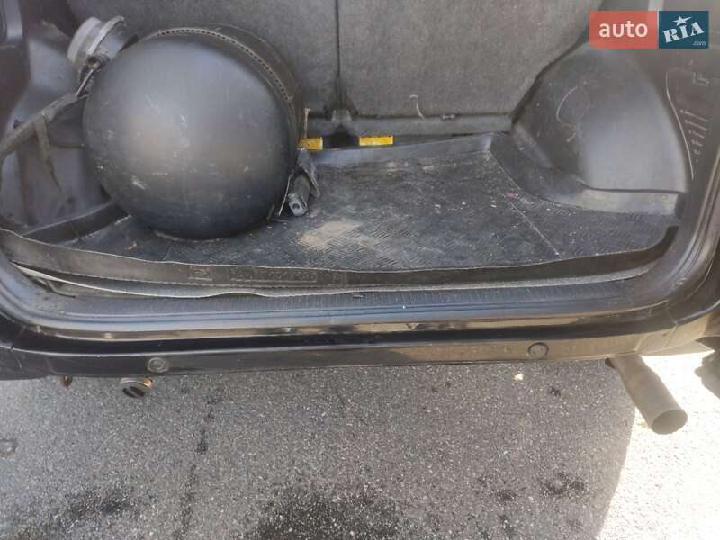Внедорожник / Кроссовер Toyota RAV4 2004 в Киеве фото 9 Внедорожник / Кроссовер Toyota RAV4 2004 в Киеве