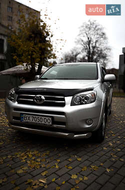 Внедорожник / Кроссовер Toyota RAV4 2006 в Каменец-Подольском