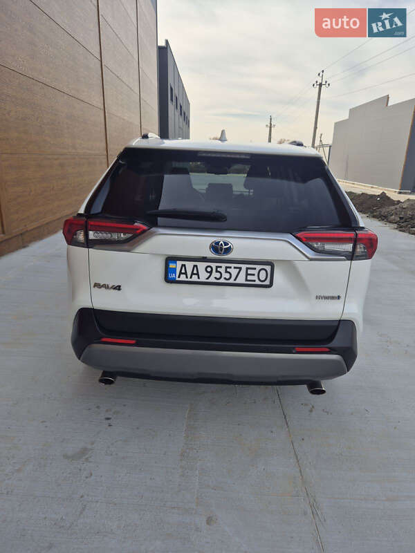 Внедорожник / Кроссовер Toyota RAV4 2019 в Броварах фото 3 Внедорожник / Кроссовер Toyota RAV4 2019 в Броварах