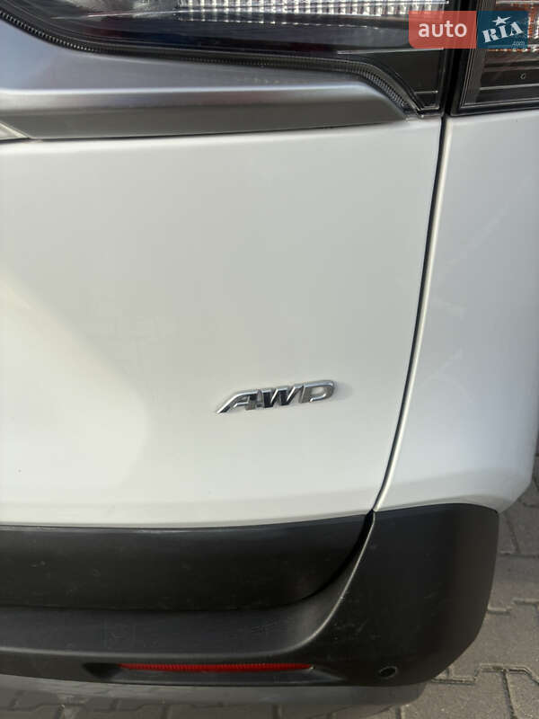 Позашляховик / Кросовер Toyota RAV4 2020 в Красилові