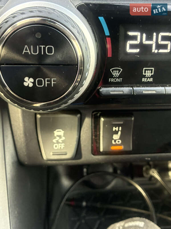 Позашляховик / Кросовер Toyota RAV4 2020 в Красилові