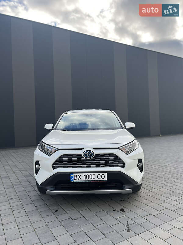 Внедорожник / Кроссовер Toyota RAV4 2021 в Хмельницком фото 3 Внедорожник / Кроссовер Toyota RAV4 2021 в Хмельницком