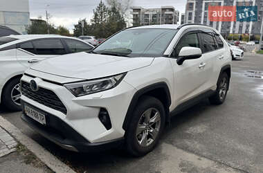 Внедорожник / Кроссовер Toyota RAV4 2022 в Киеве