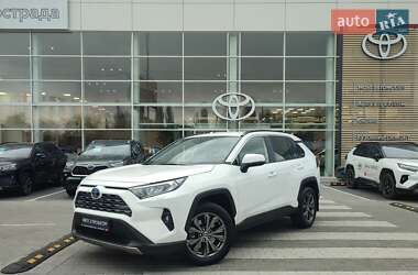 Позашляховик / Кросовер Toyota RAV4 2024 в Києві
