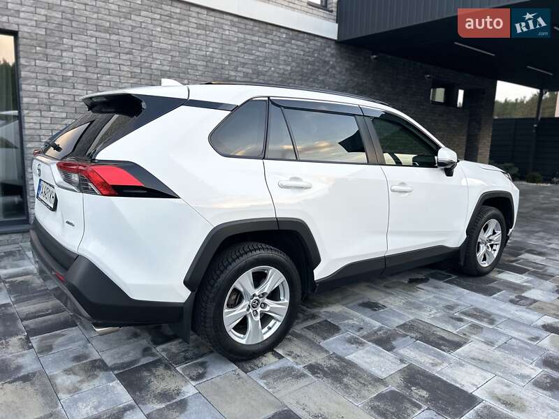 Внедорожник / Кроссовер Toyota RAV4 2019 в Киеве фото 6 Внедорожник / Кроссовер Toyota RAV4 2019 в Киеве