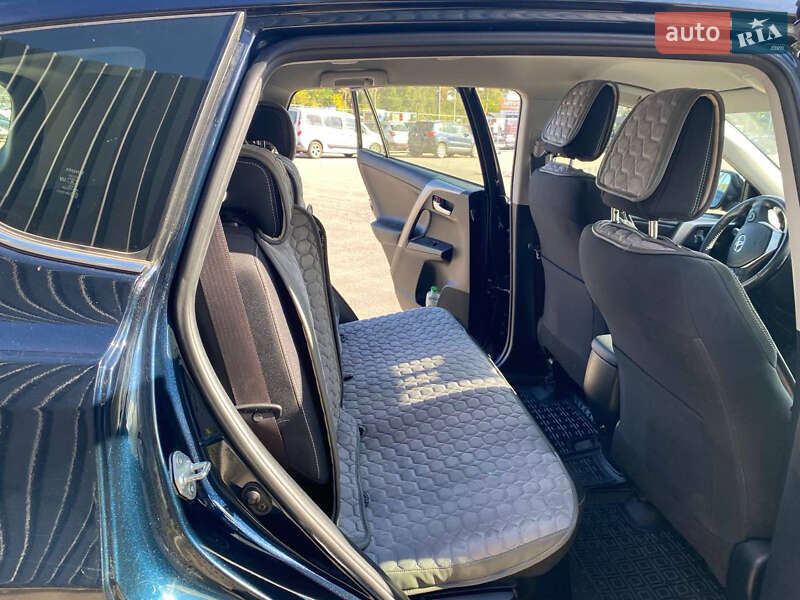 Внедорожник / Кроссовер Toyota RAV4 2017 в Полтаве фото 13 Внедорожник / Кроссовер Toyota RAV4 2017 в Полтаве