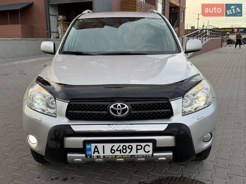 Внедорожник / Кроссовер Toyota RAV4 2006 в Борисполе