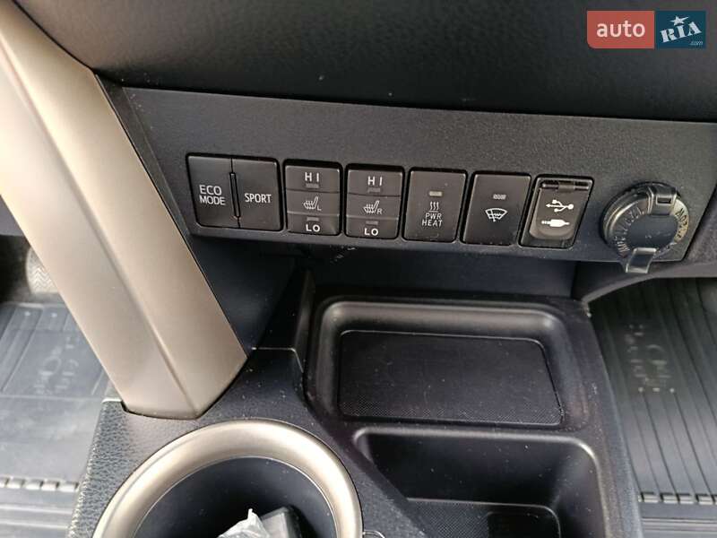 Внедорожник / Кроссовер Toyota RAV4 2014 в Ровно фото 16 Внедорожник / Кроссовер Toyota RAV4 2014 в Ровно