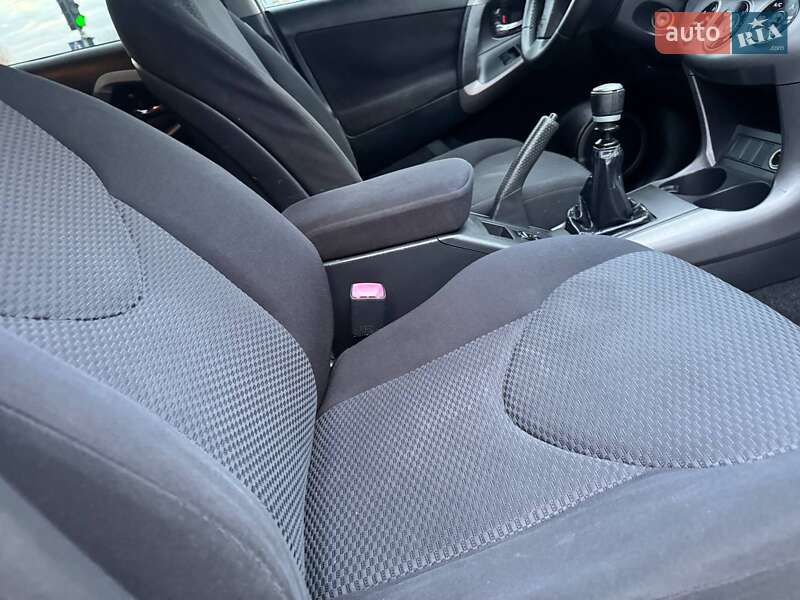 Внедорожник / Кроссовер Toyota RAV4 2009 в Ахтырке фото 29 Внедорожник / Кроссовер Toyota RAV4 2009 в Ахтырке