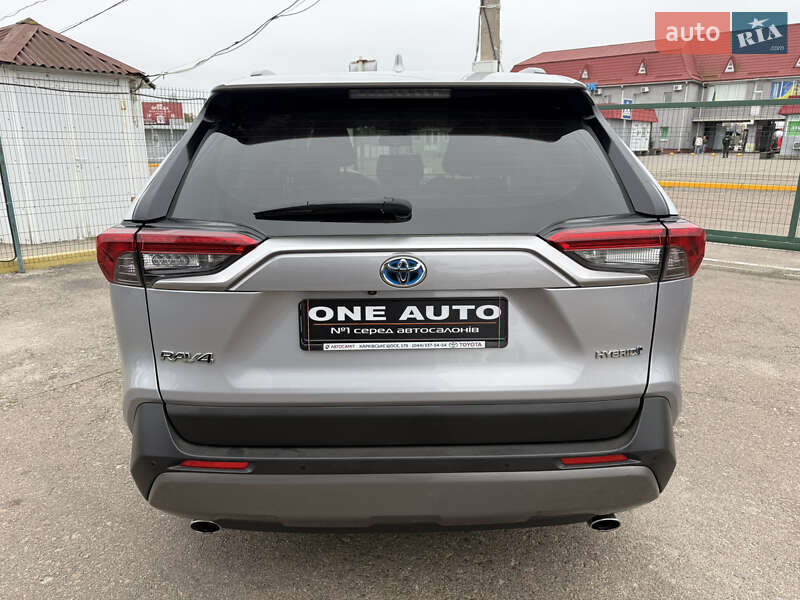Внедорожник / Кроссовер Toyota RAV4 2019 в Киеве фото 5 Внедорожник / Кроссовер Toyota RAV4 2019 в Киеве