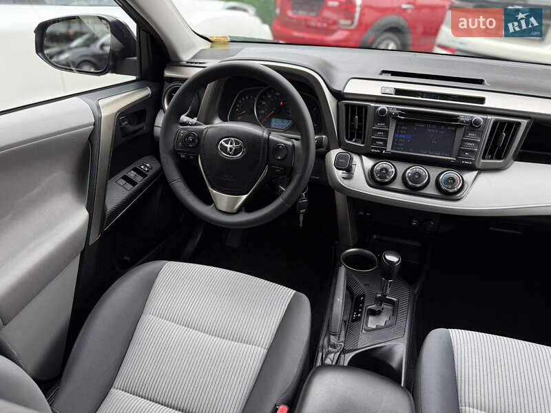 Внедорожник / Кроссовер Toyota RAV4 2013 в Одессе
