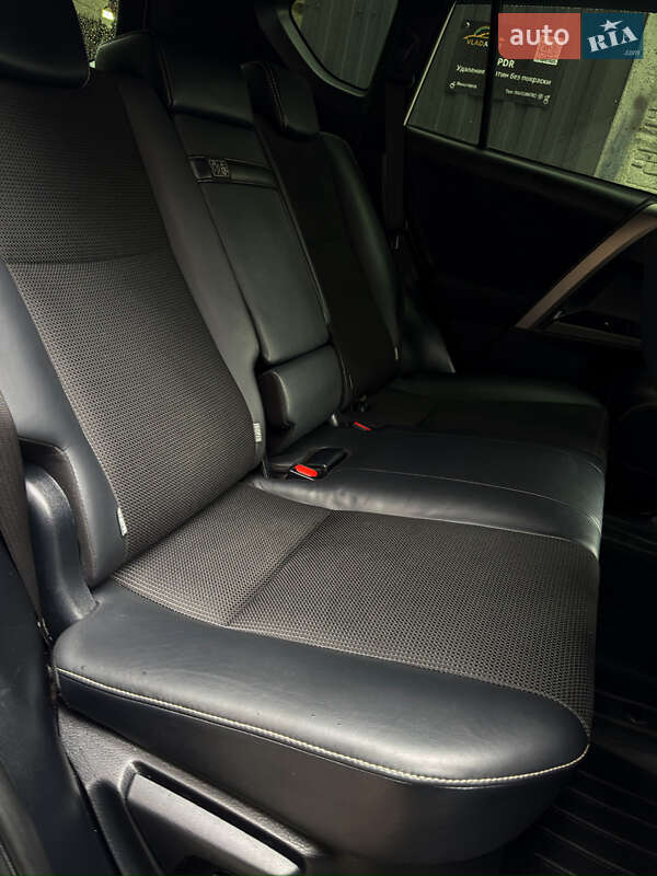 Внедорожник / Кроссовер Toyota RAV4 2017 в Киеве фото 15 Внедорожник / Кроссовер Toyota RAV4 2017 в Киеве