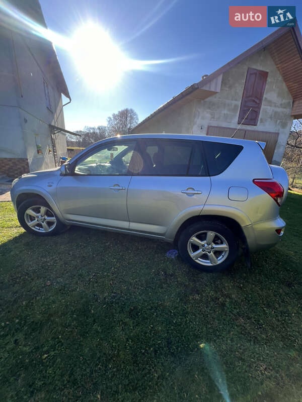 Внедорожник / Кроссовер Toyota RAV4 2008 в Меденичах