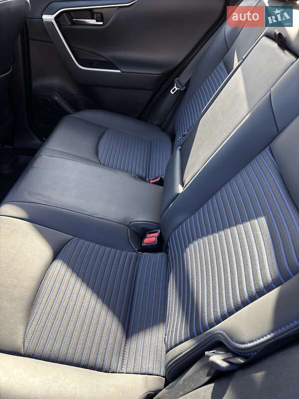 Внедорожник / Кроссовер Toyota RAV4 2022 в Тернополе фото 17 Внедорожник / Кроссовер Toyota RAV4 2022 в Тернополе