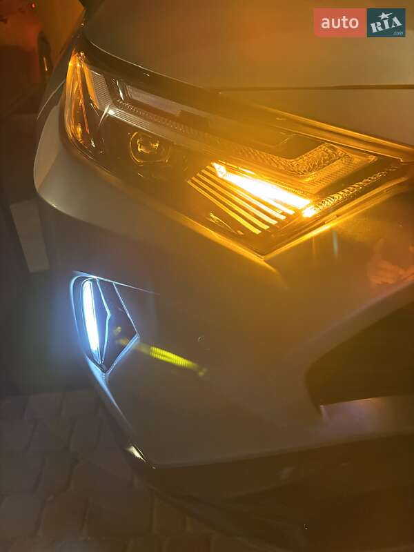 Внедорожник / Кроссовер Toyota RAV4 2022 в Тернополе фото 41 Внедорожник / Кроссовер Toyota RAV4 2022 в Тернополе