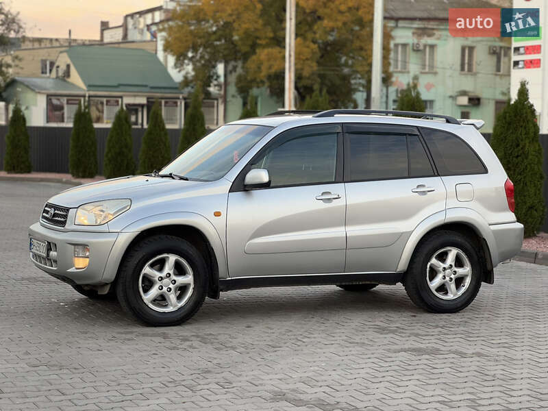 Позашляховик / Кросовер Toyota RAV4 2003 в Одесі