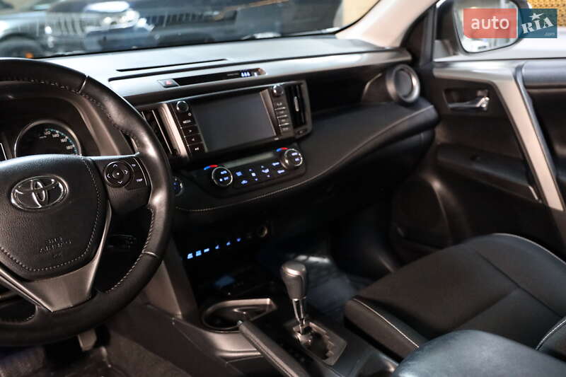 Внедорожник / Кроссовер Toyota RAV4 2017 в Луцке фото 21 Внедорожник / Кроссовер Toyota RAV4 2017 в Луцке