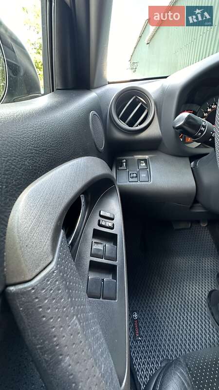Внедорожник / Кроссовер Toyota RAV4 2013 в Могилев-Подольске фото 18 Внедорожник / Кроссовер Toyota RAV4 2013 в Могилев-Подольске