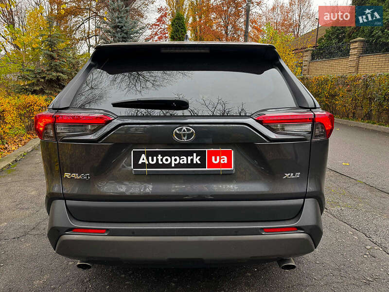 Внедорожник / Кроссовер Toyota RAV4 2019 в Киеве фото 5 Внедорожник / Кроссовер Toyota RAV4 2019 в Киеве