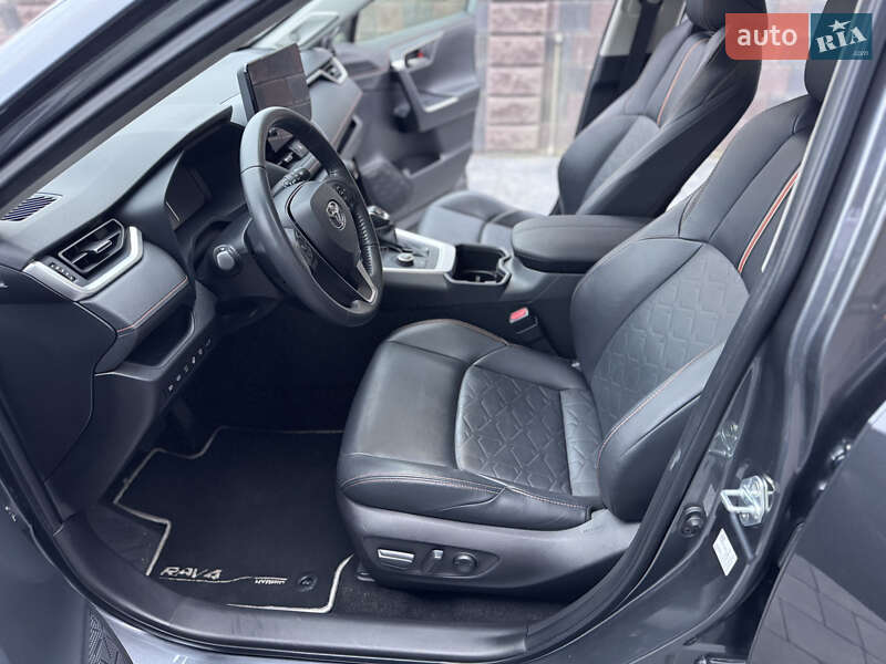 Внедорожник / Кроссовер Toyota RAV4 2023 в Ровно фото 18 Внедорожник / Кроссовер Toyota RAV4 2023 в Ровно