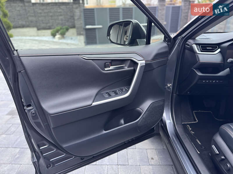 Внедорожник / Кроссовер Toyota RAV4 2023 в Ровно фото 23 Внедорожник / Кроссовер Toyota RAV4 2023 в Ровно