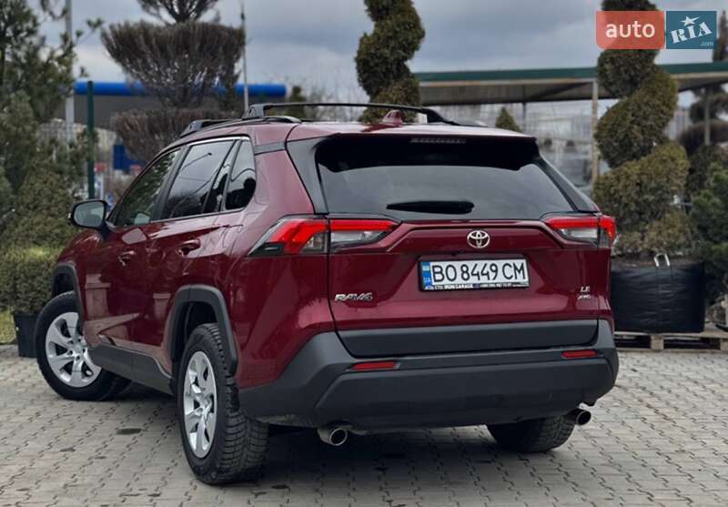 Внедорожник / Кроссовер Toyota RAV4 2019 в Виннице