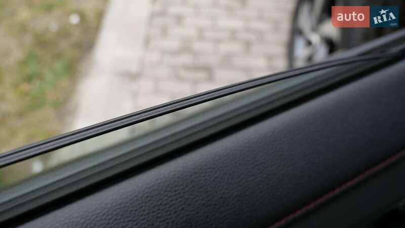 Позашляховик / Кросовер Toyota RAV4 2020 в Львові