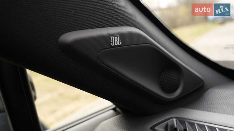 Позашляховик / Кросовер Toyota RAV4 2020 в Львові