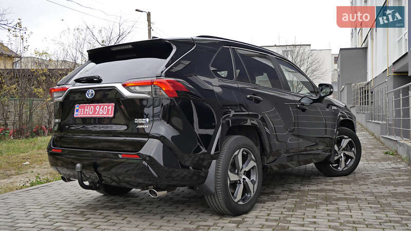 Позашляховик / Кросовер Toyota RAV4 2020 в Львові