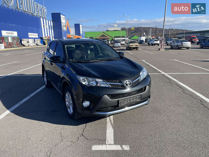Toyota RAV4 2014