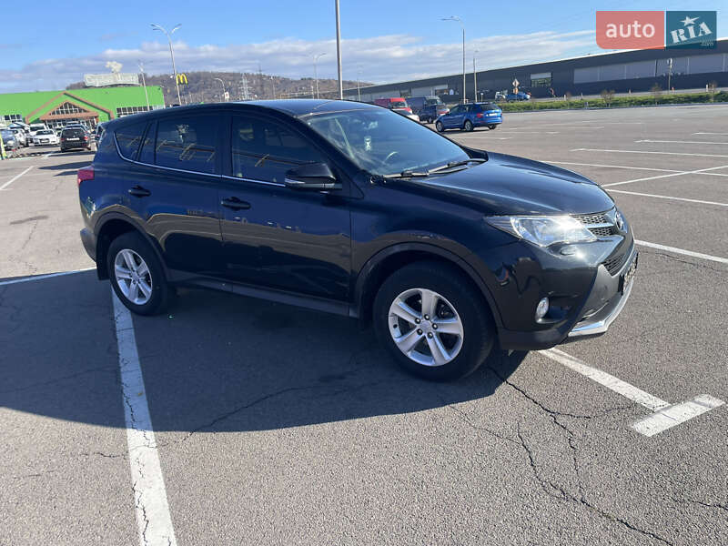 Позашляховик / Кросовер Toyota RAV4 2014 в Мукачевому