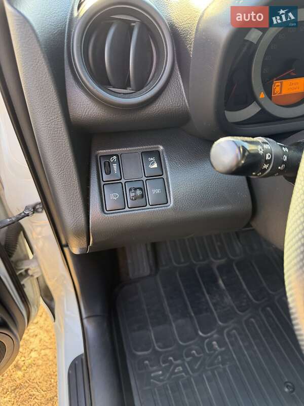 Внедорожник / Кроссовер Toyota RAV4 2011 в Киеве фото 3 Внедорожник / Кроссовер Toyota RAV4 2011 в Киеве