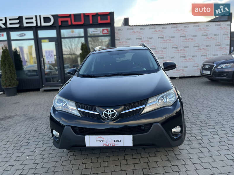 Позашляховик / Кросовер Toyota RAV4 2015 в Львові