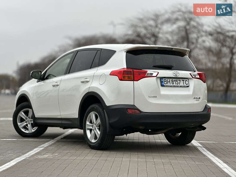Позашляховик / Кросовер Toyota RAV4 2015 в Одесі