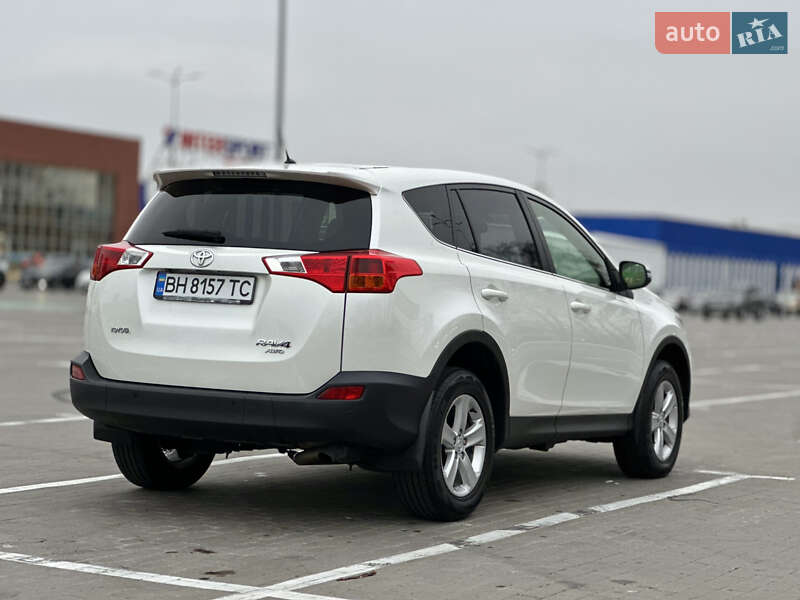Позашляховик / Кросовер Toyota RAV4 2015 в Одесі