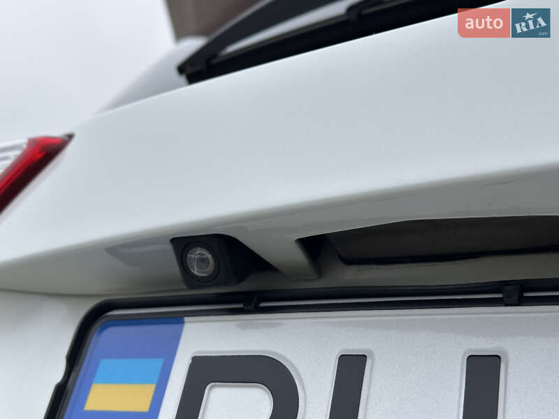 Позашляховик / Кросовер Toyota RAV4 2015 в Одесі