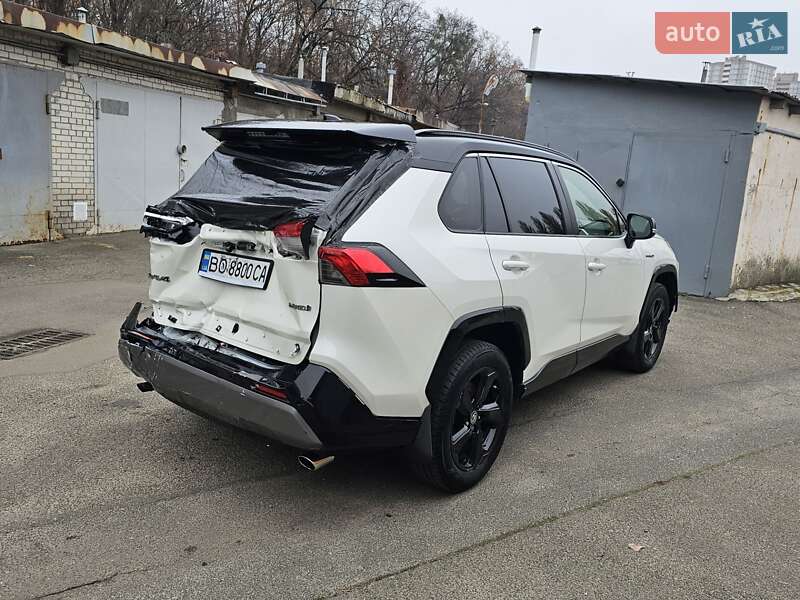 Внедорожник / Кроссовер Toyota RAV4 2019 в Киеве